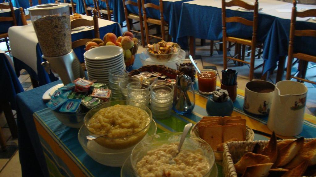 Pikassaria Hotel Sare